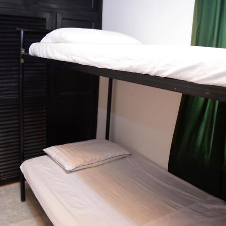 Hotel Roca & Mar Santa Marta  Buitenkant foto