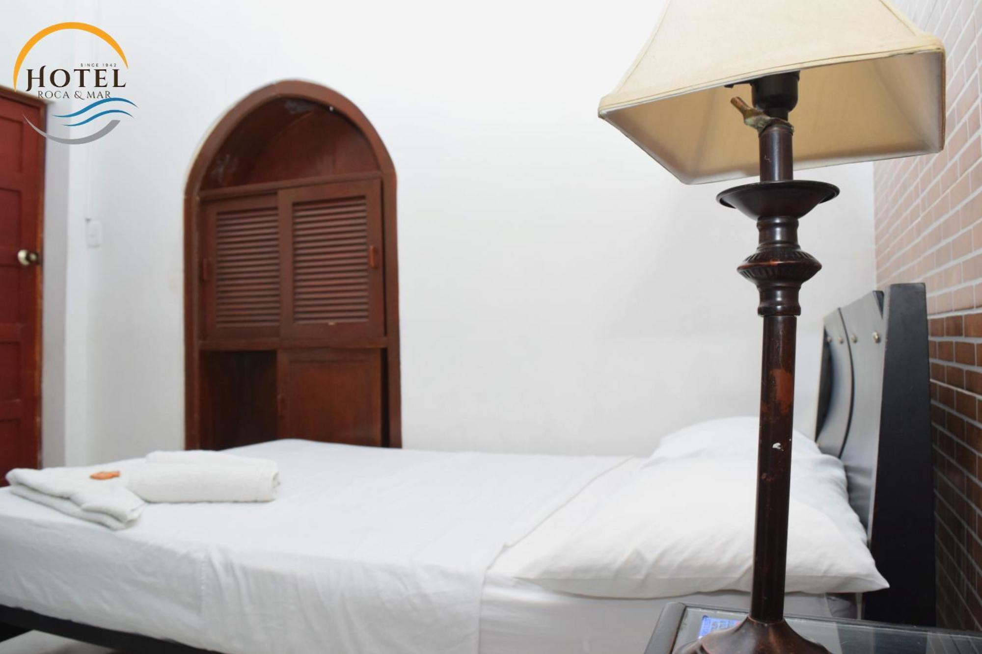 Hotel Roca & Mar Santa Marta  Buitenkant foto