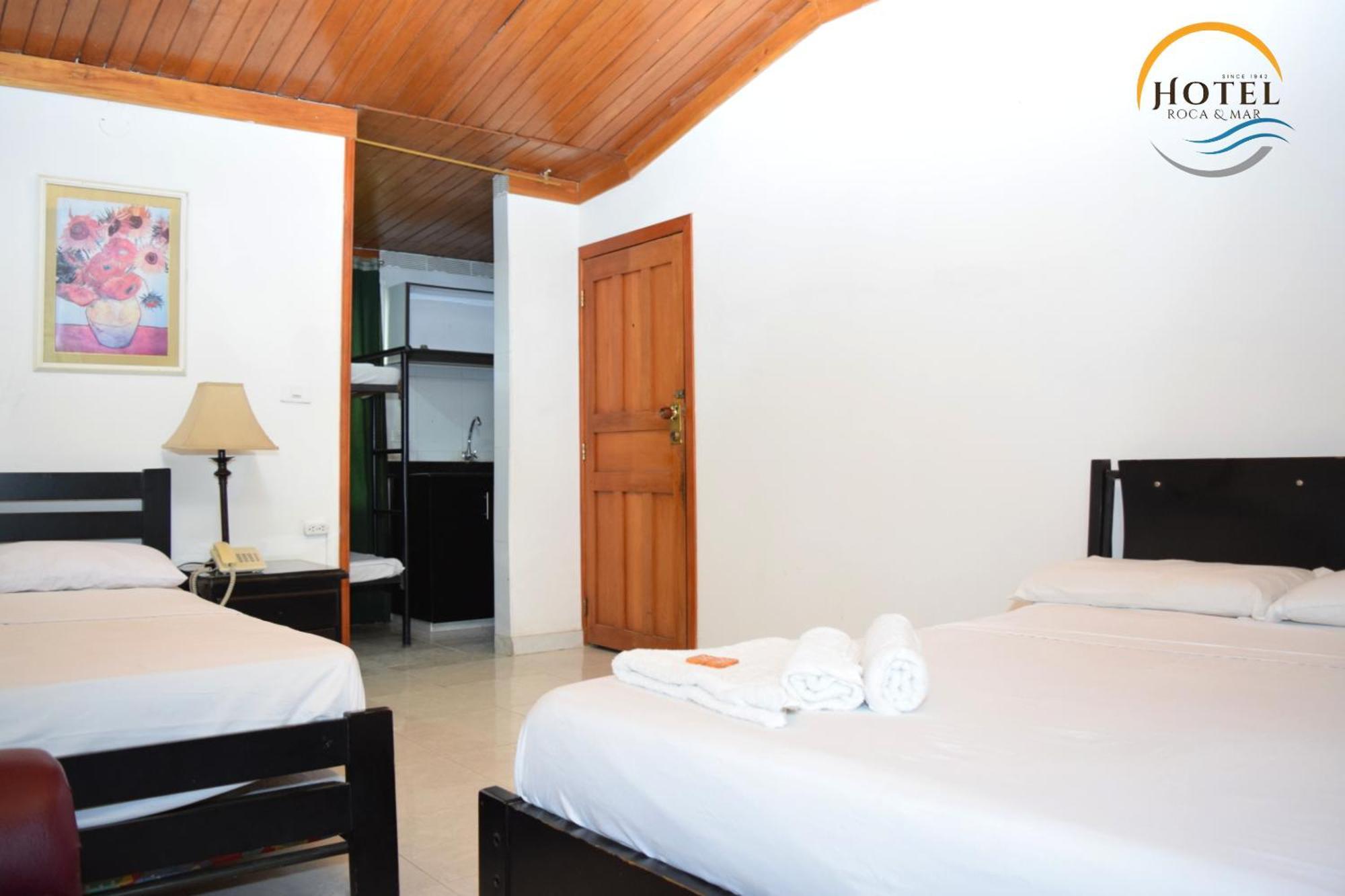 Hotel Roca & Mar Santa Marta  Buitenkant foto